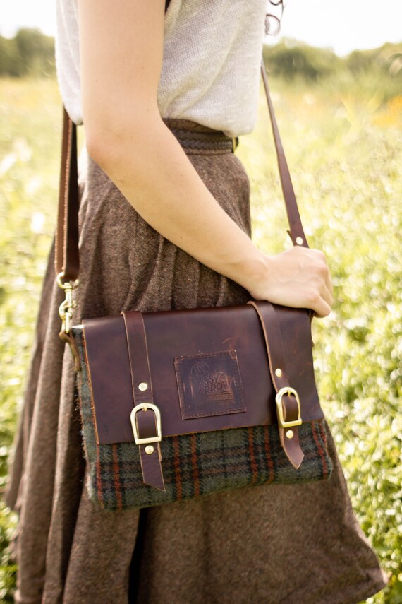 women's small messenger bags