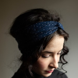 navy turban headband. fabric headbands for women. casual summer hair accessories for women. new mom gift. gifts for women. boho headwrap