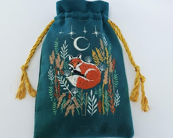 DISPONIBILE!!!! Borsa per tarocchi in velluto ricamato, astuccio per carte dei tarocchi con volpe addormentata e luna, porta mazzo di carte oracolari botaniche con coulisse dorata