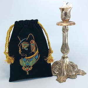VORBESTELLUNG: 2–3 WOCHEN!!! Samtbeutel für Tarotkarten, schwarz, handgefertigt mit goldenen Kordeln, gestickter ägyptischer Katze, magische Katze