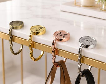 Personalisierte Gravur Geldbörse Haken, faltbare Handtasche Kleiderbügel für Tisch, tragbare Reisetasche Haken, einzigartiges Jubiläum, Hochzeitsgeschenke, Brautjungfer Geschenk