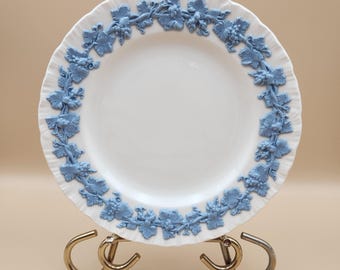 Set Of 4 Wedgwood Queensware Embossed Shell Edge Bread Salad Plates, 6.25"