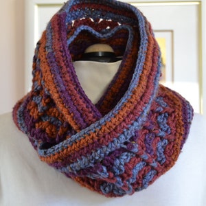 Crocheted Infinity Scarf, Crocheted Scarf, Women&#39;s Scarf, Girl&#39;s Cowl, Variegated Scarf, Blue Scarf, Handmade Cowl, Women&#39;s Accessories