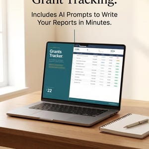 Op de afbeelding: Een laptop met een "Grants Tracker" interface staat op een houten bureau. Het scherm toont financiële gegevens en de tekst "Effortless Charity Grant Tracking." Een notitieblok en pen liggen naast de laptop. De call-to-action knop zegt "Get The Tracker."