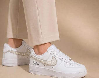 Op maat gemaakte bruidssneakers, parel trouwschoenen, sprankelende bruidsneakers