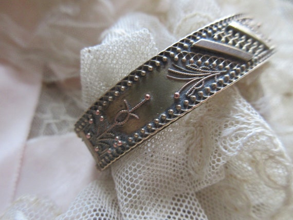 Victorian Antique Bangle Bracelet in Gold Fill Et… - image 5