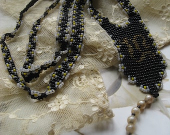 Vintage Flapper Necklace, Hand Beaded Jewelry, 1920s Necklace, 1920s Crafts, Flapper Beaded Necklace, Vintage Jewelry, Estate Jewelry