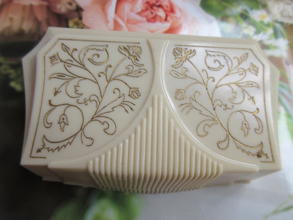 Vintage Early Plastic Jewelry Box , Lovely Golden… - image 8