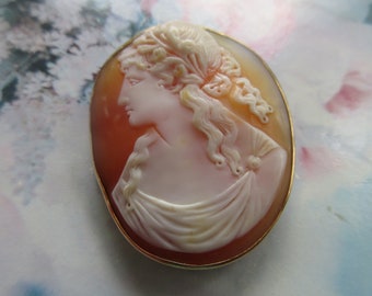 Victorian Antique 10K Carved Shell Cameo Pin