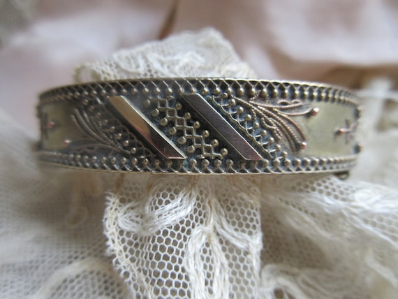 Victorian Antique Bangle Bracelet in Gold Fill Et… - image 1