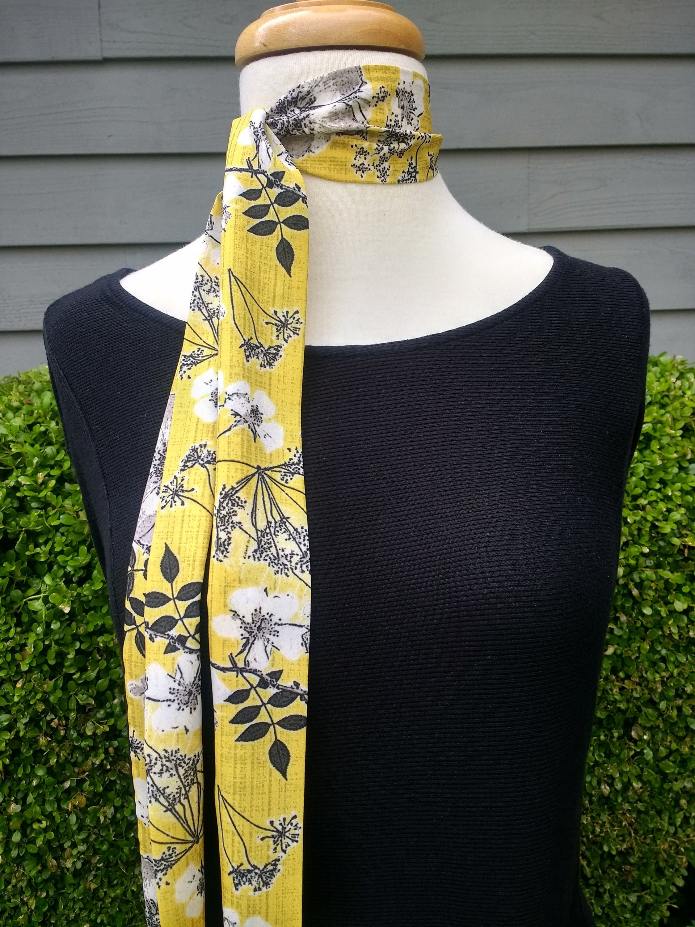 Skinny Scarf Wild Floral Eggshell main image 1