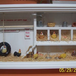 Barnyard Chickens Diorama Box ( 1 )