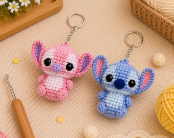 Colgante para coche de ganchillo hecho a mano, llavero de ganchillo hecho a mano, dije de amigurumi para espejo retrovisor, adorno de peluche de ganchillo kawaii