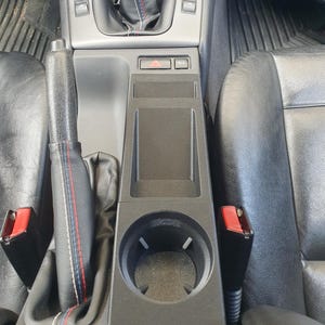 BMW E46 mittkonsoluppgradering — Telefonhållare, mugghållare och förvaring