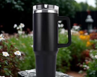 Kubek termiczny o dużej pojemności 1200 ml, ze stali nierdzewnej, izolowany próżniowo, z słomką, szczelny, do ćwiczeń