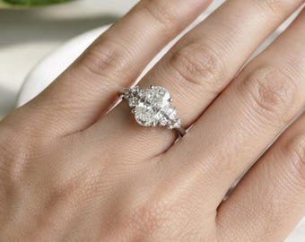 Anello di fidanzamento ovale con zirconi cubici: solitario in argento sterling S925 per lei