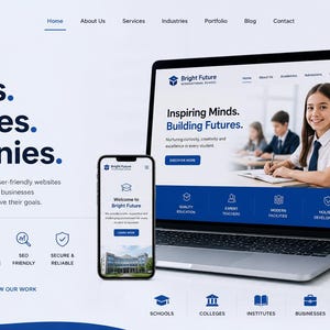 Könnte beinhalten: Werbebild für Webdesign-Dienstleistungen. Es zeigt einen Laptop, ein Tablet und ein Smartphone, die eine Website-Oberfläche anzeigen. Der Text hebt das individuelle Webdesign für Schulen, Institute und Unternehmen hervor.