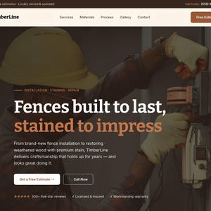 Könnte beinhalten: Eine Website-Oberfläche für TimberLine mit einem Arbeiter in gelbem Schutzhelm und beigen Arbeitshandschuhen bei Wartungsarbeiten. Der Text lautet: Fences built to last, stained to impress, sowie verschiedene Navigationsmenüs.