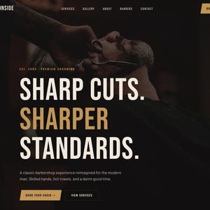 Op de afbeelding: Website-interface voor Ironside, een barbier. De afbeelding toont de tekst "SHARP CUTS. SHARPER STANDARDS." in wit en goud tegen een donkere achtergrond. De website bevat navigatielinks en een "BOOK NOW"-knop.