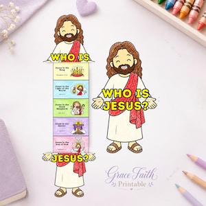 Pode incluir: Um artesanato imprimível apresentando um Jesus em desenho animado com cabelo castanho e uma faixa vermelha. O design inclui uma tira vertical com cinco seções coloridas rotuladas com textos religiosos: Jesus is the King, Light of the World, Good Shepherd, Savior e Son of God.