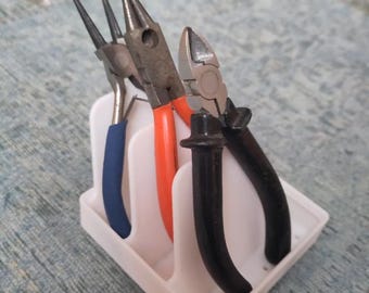 Gridfinity 2x2 Pliers Holder STL File | Modular Tool Organizer for Pliers & Cutters | Workshop Storage | Commercial License