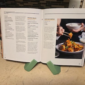 Large Cookbook STL File | Foldable Holder | Textbook & Recipe Book Display | Two-Piece Book Stand | Commercial License