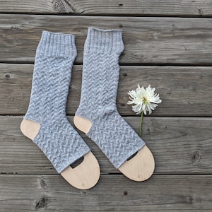 Yoga Socks, PDF pattern, toeless socks, dance socks Active