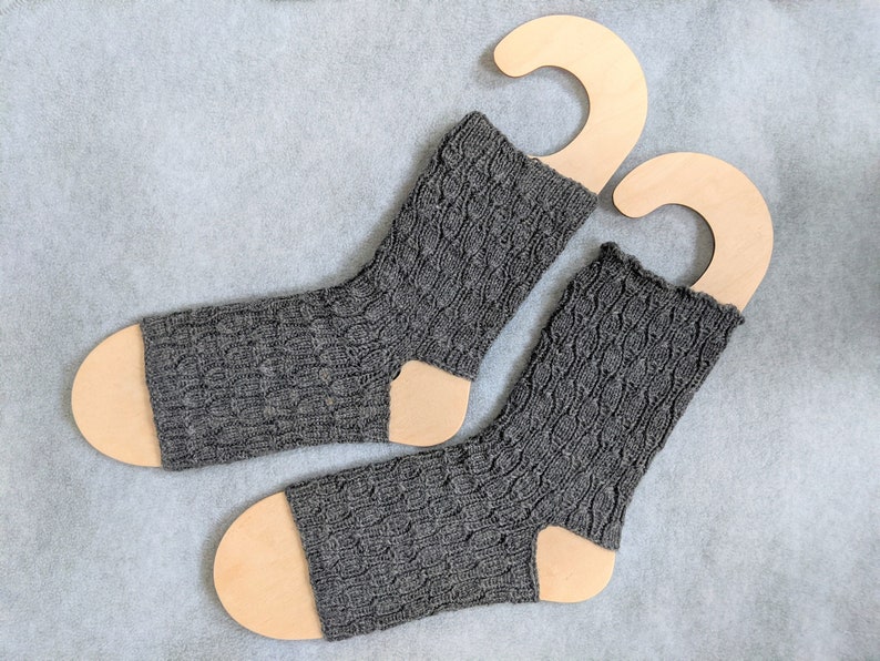 Yoga Socks, PDF PATTERN ONLY, toeless socks, dance socks image 1