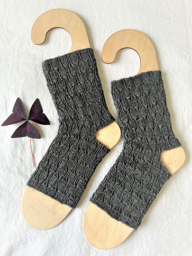 Yoga Socks, PDF PATTERN ONLY, toeless socks, dance socks image 4