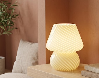 Lámpara de cristal con forma de hongo / Lámpara de mesa coreana a rayas / Bonita lámpara de mesita de noche translúcida / Decoración moderna LED para mesita de noche / Lámpara de escritorio retro