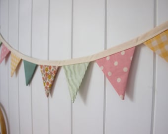 the mini vada - mini fabric bunting