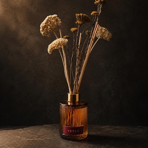 Luxury Reed Diffuser | Dried Flowers | Handmade in Portugal | Warm Brown Ribbed Glass | 150ml | Quiet Luxury Home Decor | Choose Your Scent
