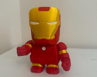 3D Printed Iron Man-Inspired Mini Figure | Red & Gold Superhero Collectible Display Piece