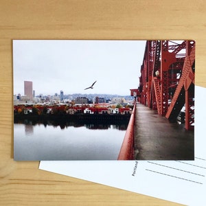 Cartes postales.4x6 ». Portland. Broadway Bridge.Autumn.Bird.Photograph.Art Postcard.Pacific Northwest