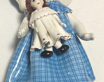 Lino Zampiva porcelain Figurine – Mom Holding Baby, Yellow Tie, Unique Hat