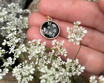 Real Flower Necklace, Botanical Pendant, Cottagecore Necklace, Fairycore Jewelry, Nature Lover Gift, Dainty Necklace