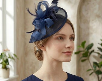 Cappello fascinator a goccia blu navy, accessorio per invitati a matrimoni, Kentucky Derby, Tea Party, Royal Ascot.