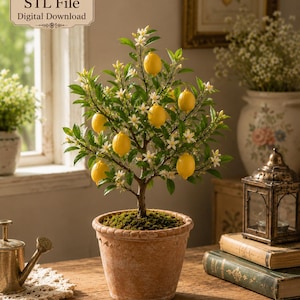 Puede incluir: Un limonero en maceta con limones de color amarillo brillante, pequeñas flores blancas y hojas verdes. La planta está en una maceta de color terracota con textura y borde. El texto 'STL File Digital Download' es visible en la esquina superior izquierda.