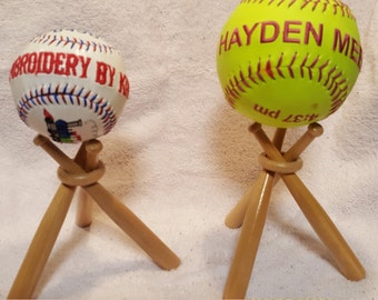 Baseball and Softball 1 Bat Stand for Display, Made out of wood