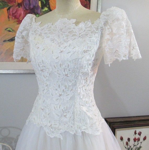 Vintage Late 80's Wedding Dress - image 2