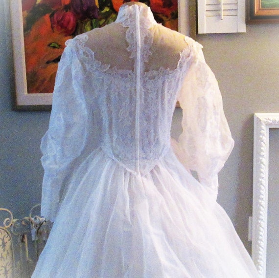 Vintage 1980's Wedding Dress - image 3