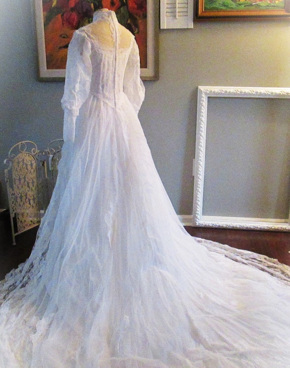 Vintage 1980's Wedding Dress - image 4