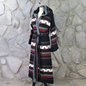 Vintage 1970's Hooded Sweater Coat