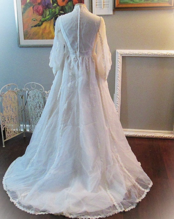 Vintage 1970's Wedding Gown - image 4