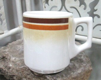 Tazza Buffalo Vintage Western – 325 Ml – Ceramica – Design Con Testa Di Bisonte E Label Effetto – Regalo Idea Per Amici E Colleghi