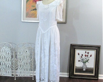 Vintage NWT 80's St. Simon White Filet Crochet Lace Dress