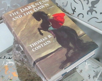 Edición vintage La oscuridad y el amanecer de Thomas Costain