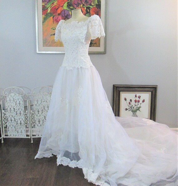 Vintage Late 80's Wedding Dress - image 1