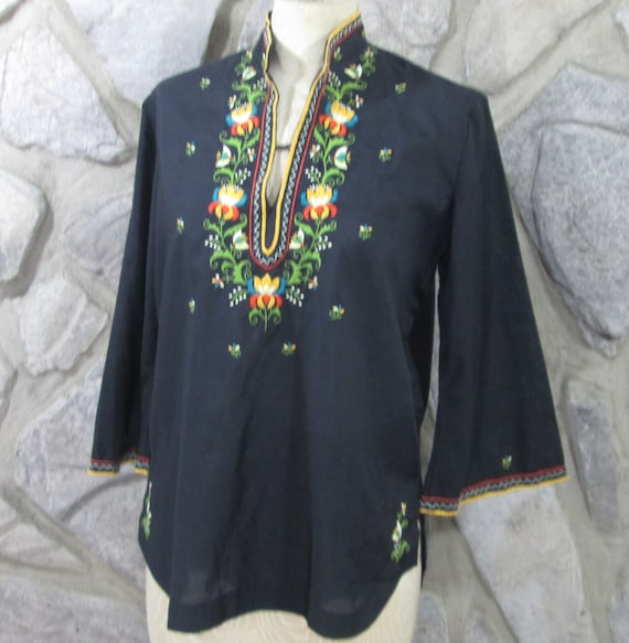 Vintage Chinese Esme Embroidery Peasant Blouse - image 1