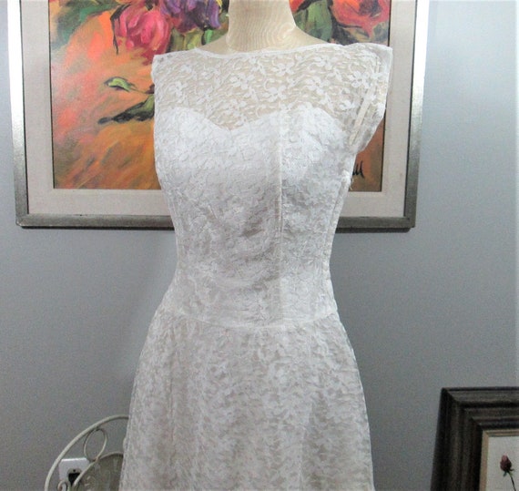 Vintage Late  1940's White Lace Party Wedding Dre… - image 3